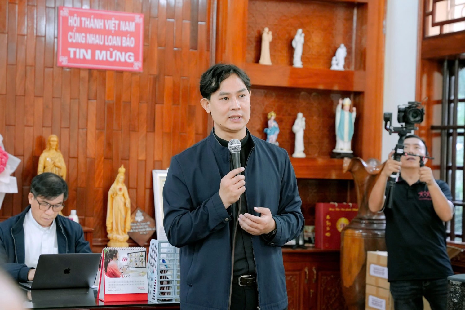 z7297696625874 14d21b0b32674b8a1795a76b253c785b