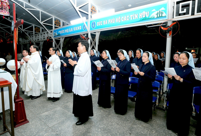 z7404137216635 b0a8548d816fdec3adde4f9f66c8c229 1