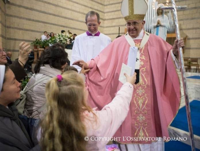 16973822533707 pape francois gaudete laetare 696x525