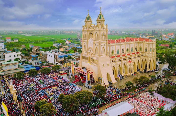 dai dong ky niem5 nam cung hien 2026 9