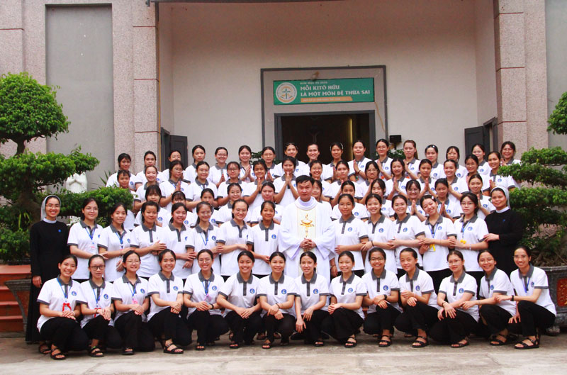 hinh cac ban khoa 2