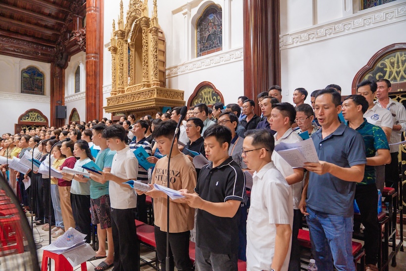 Hội kèn hiệp nhất Trung Thành chuẩn bị lễ St. Đaminh