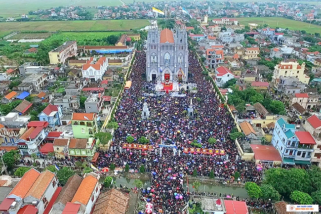 Khai Mạc Năm Thánh Lòng Thương Xót