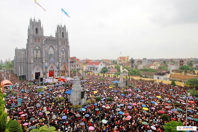 Khai Mạc Năm Thánh Lòng Thương Xót