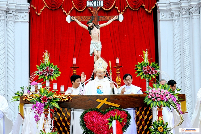 Khai Mạc Năm Thánh Lòng Thương Xót