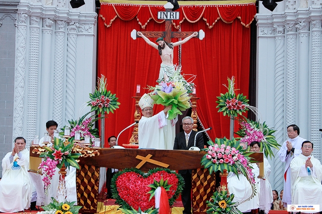 Khai Mạc Năm Thánh Lòng Thương Xót