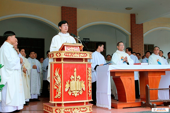 Khai Mạc Năm Thánh Lòng Thương Xót