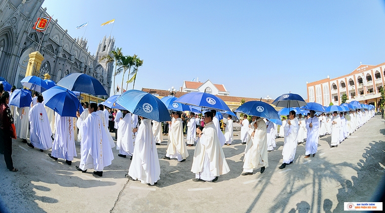 Đại Lễ Đức Mẹ Vô Nhiễm Năm 2016