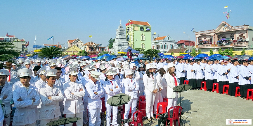 Đại Lễ Đức Mẹ Vô Nhiễm Năm 2016