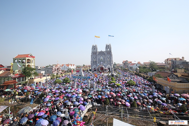 Đại Lễ Đức Mẹ Vô Nhiễm Năm 2016