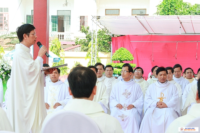 Đại Lễ Đức Mẹ Vô Nhiễm Năm 2016