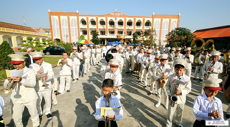 Đại Lễ Đức Mẹ Vô Nhiễm Năm 2016