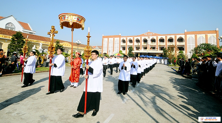 Đại Lễ Đức Mẹ Vô Nhiễm Năm 2016