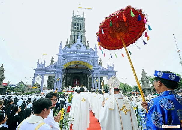 Thánh Lễ Truyền Dầu Năm 2017