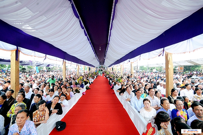 Thánh Lễ Truyền Dầu Năm 2017