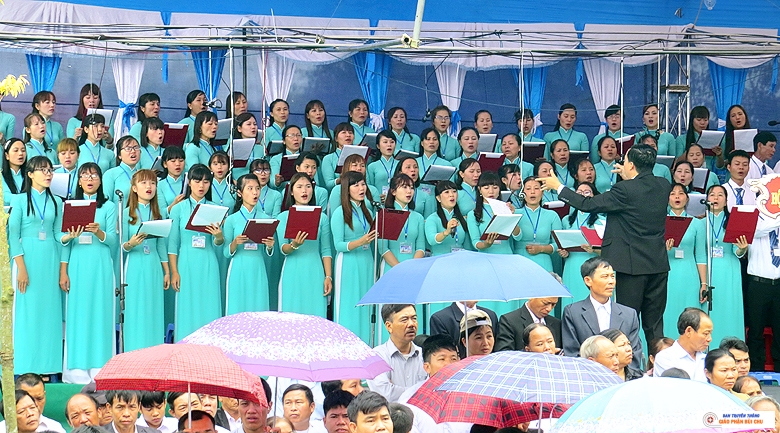 Thánh Lễ Truyền Dầu Năm 2017