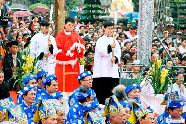 Thánh Lễ Truyền Dầu Năm 2017