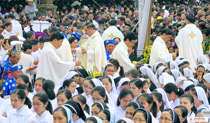 Thánh Lễ Truyền Dầu Năm 2017