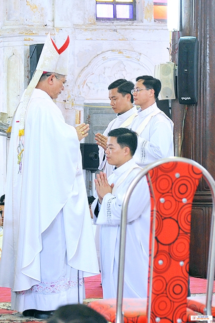 Hình ảnh lễ Truyền Chức Linh Mục năm 2018