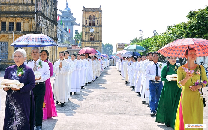 Hình ảnh lễ Truyền Chức Linh Mục năm 2018