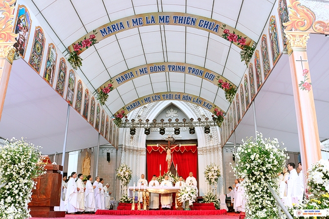 Đại Lễ Đức Mẹ Vô Nhiễm Nguyên Tội 2018