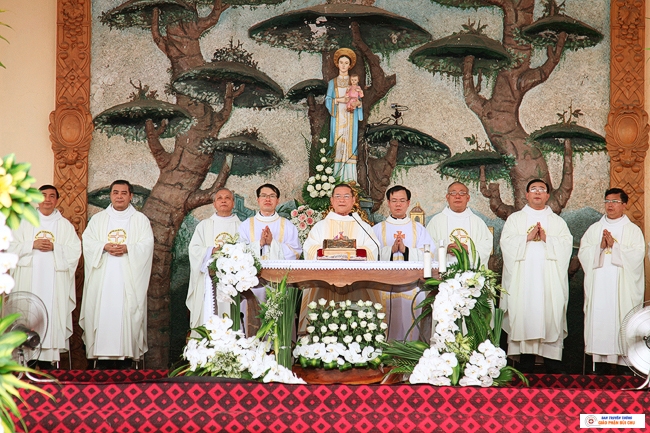 Lễ Truyền Dầu Giáo phận Bùi Chu năm 2020