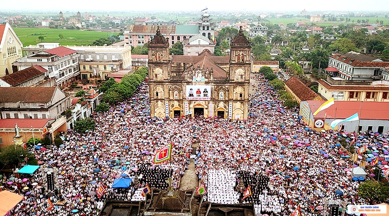 Lễ Truyền Dầu Giáo phận Bùi Chu năm 2020