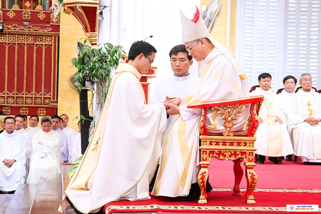 Thánh Lễ Truyền Chức Linh Mục 24/10/2020