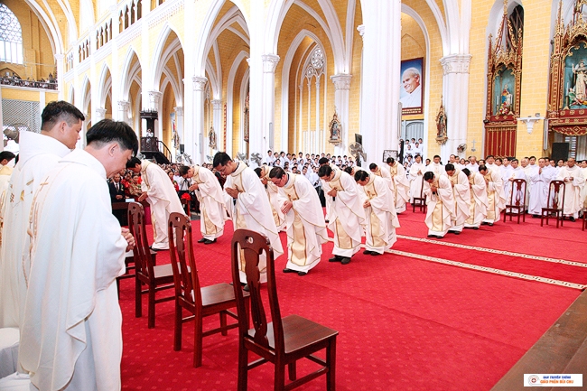 Thánh Lễ Truyền Chức Linh Mục 24/10/2020